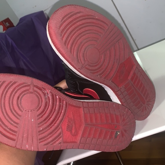 Bred Air Jordan 1s size 4 * worn* - Picture 5 of 6